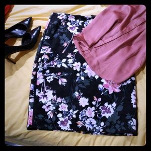 BNWT White House Black Market Floral Pencil Skirt